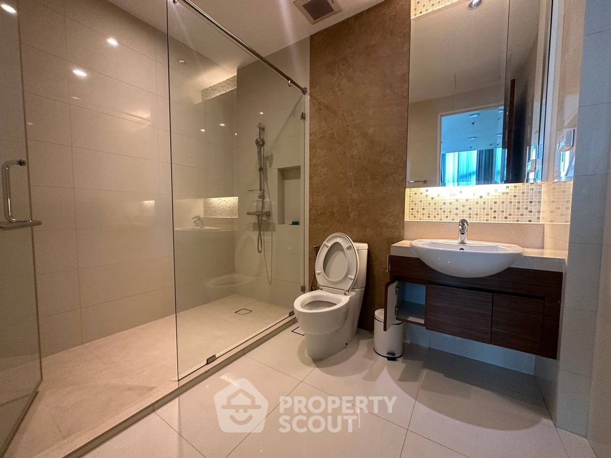 picture 3-BR Condo at Bright Sukhumvit 24 Condominium near BTS Phrom Phong (ID 2159196) - 13/28