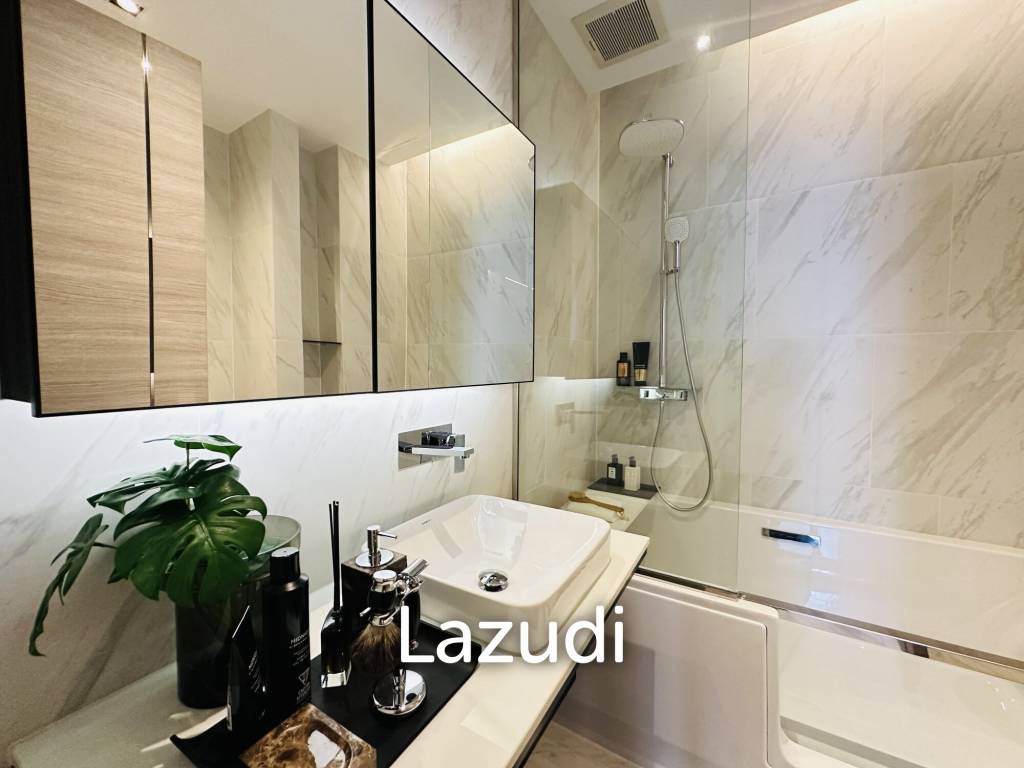 picture 1 Bed 1 Bath 43.71 SQ.M The Room Sukhumvit 38 - 10/10