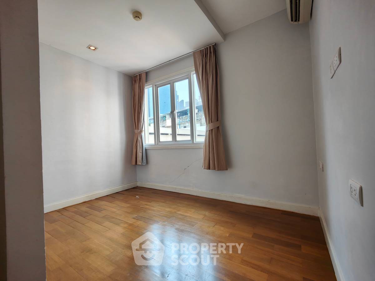picture 2-BR Condo at Le Nice Ekkamai Condominium near BTS Ekkamai (ID 1991526) - 10/22