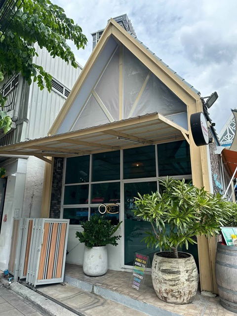 รูป 11 จอดรถ เจริญกรุง 68-77 จันทน์ ให้เช่าร้าน cafe 1 นอน 2 น้ำ 38ตร.ม. BTS สะพานตากสิน 1.2 กม. ทำเลดี เอเชียทีค 950ม - รูปที่ 6/8