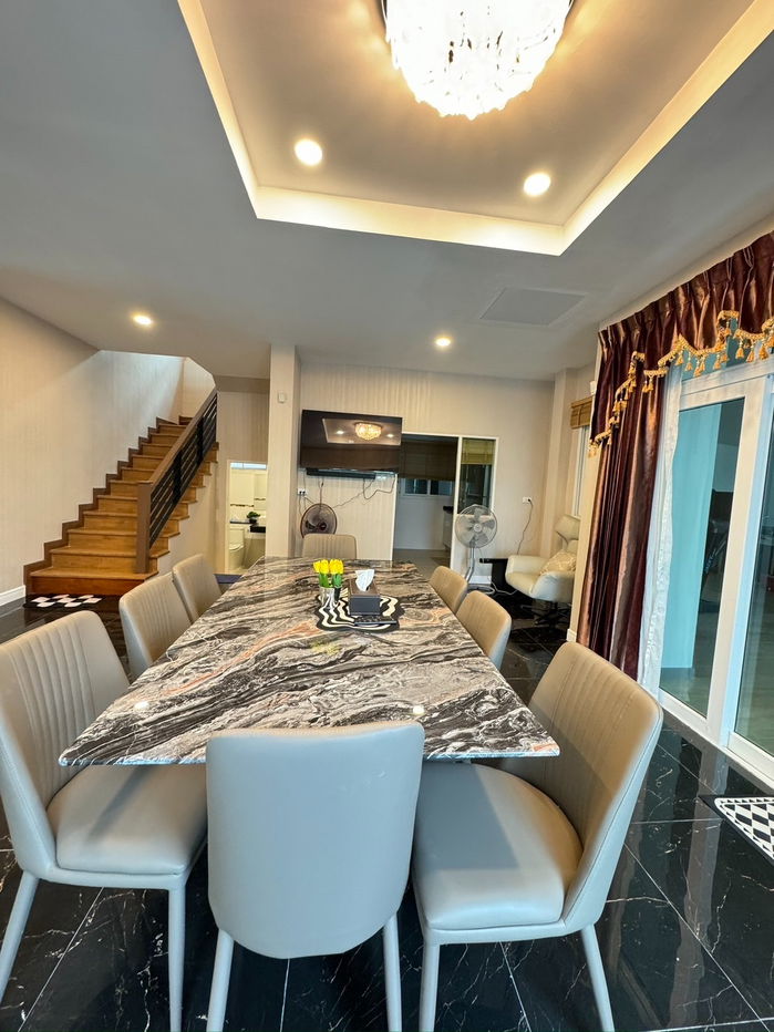 picture Luxury Modern-Style Pool Villa 👈👈 Central Park Hillside Village 129/165 	 - 12/21