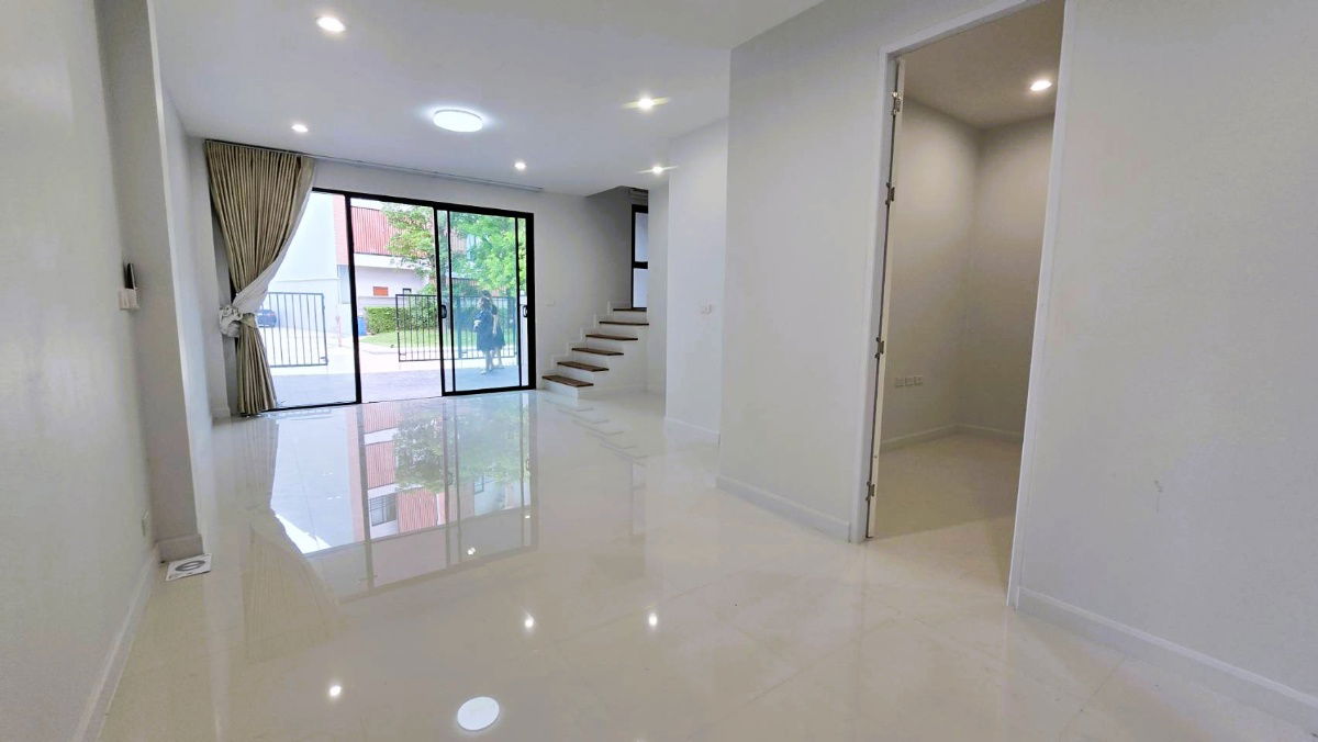 รูป ใหม่เอี่ยม! หลังมุมหน้าโครงการ บ้านทรงนอร์ดิก ไม่เคยเข้าอยู่ ขาย ทาวน์โฮม หมู่บ้าน  Assawin Village อินจัน (อัศวินวิลเลจ) สมุทรสงคราม - รูปที่ 3/23