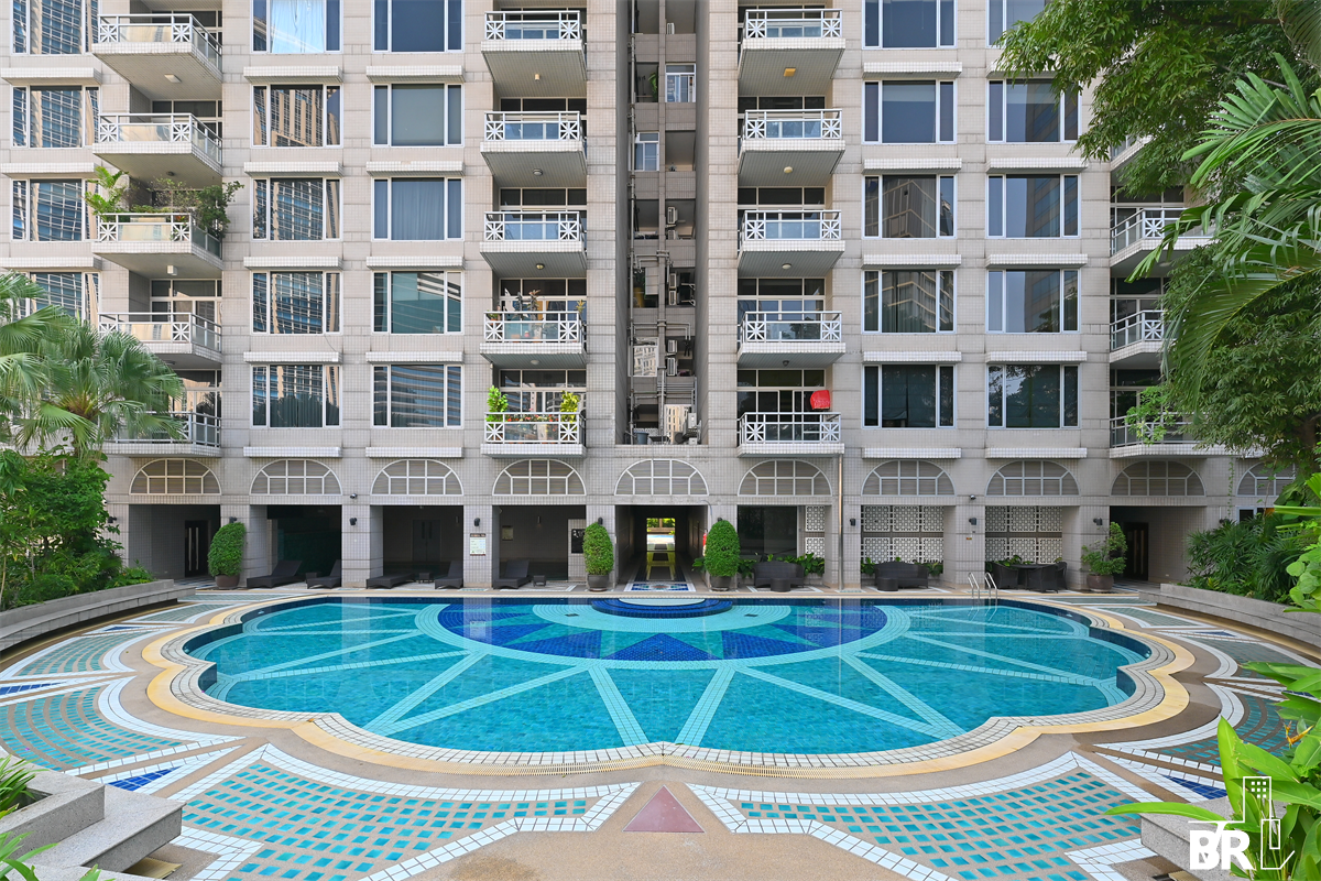 picture Live the Luxury Style in a High-potential Location All Season Mansion near BTS Phloen Chit - 3/9
