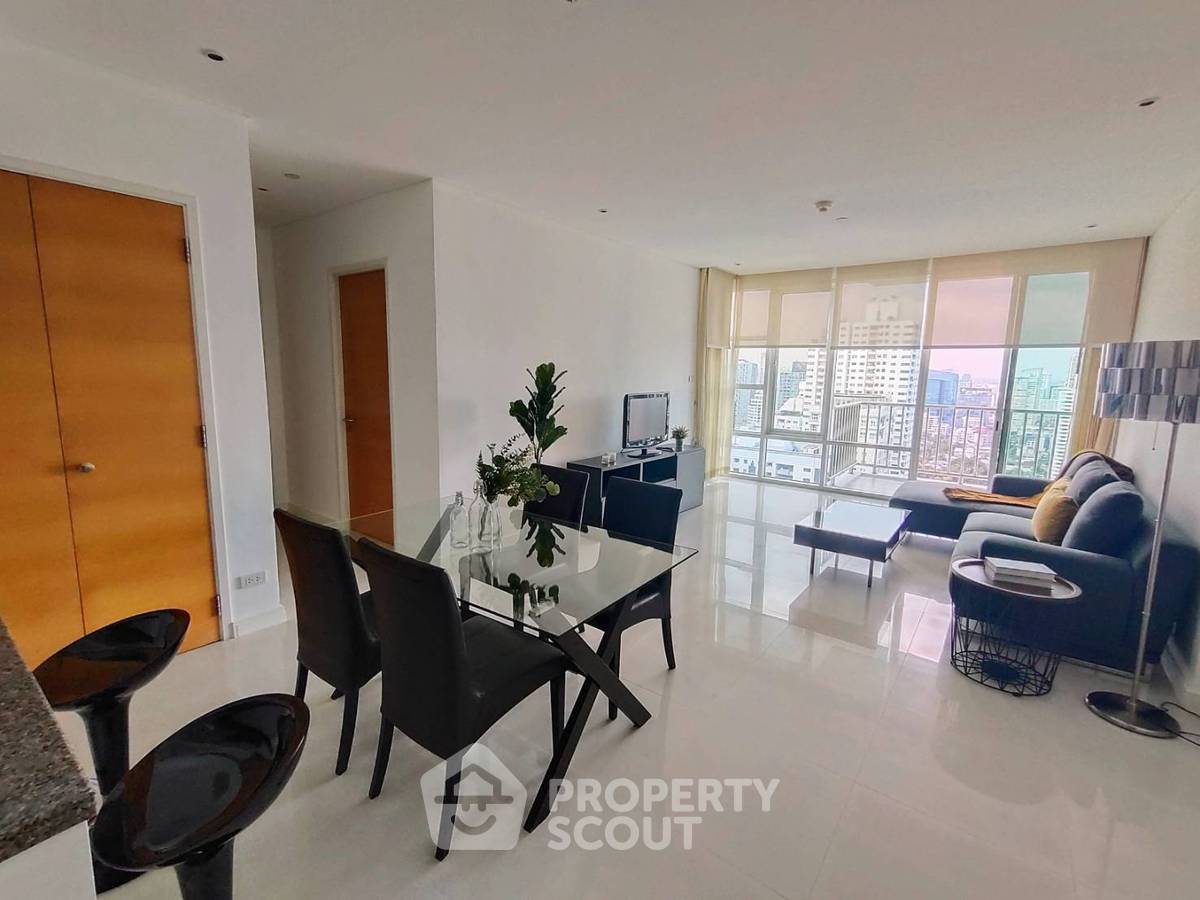 picture 2-BR Condo at Fullerton Sukhumvit near BTS Ekkamai (ID 804935) - 8/9