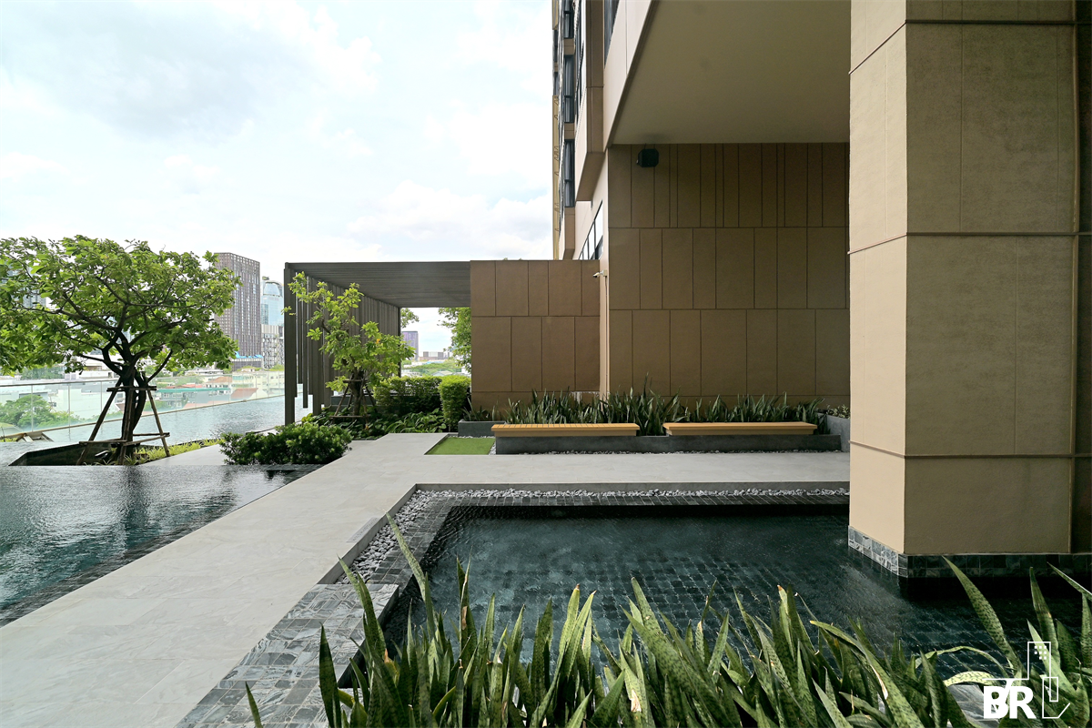 picture Oka Haus Sukhumvit 36 Ultimate Luxury Lifestyle with Convenience - 9/9