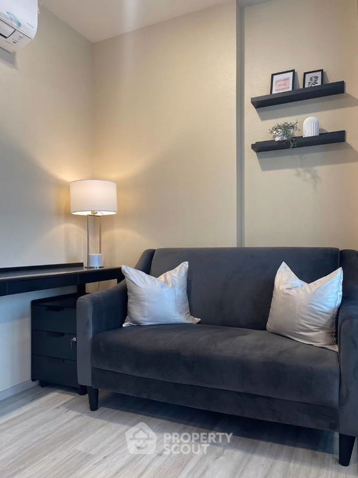 picture 1-BR Condo at XT Huaikhwang near MRT Huai Khwang (ID 1528218) - 2/15