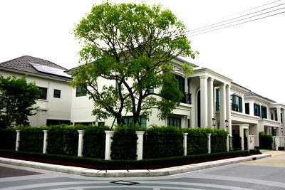 เช่าบ้านเดี่ยว มาร์เก็ต วิลเลจ สุวรรณภูมิ :  เช่า ให้เช่า บ้านเดี่ยวหรู ตกแต่งพร้อมอยู่ ใกล้เมกาบางนา มอเตอร์เวย์ และสุวรรณภูมิ  Line ID: @951qfbfi