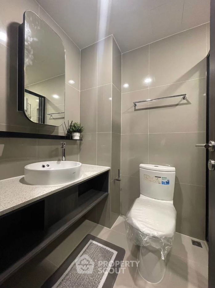 picture 1-BR Condo at XT Huaikhwang near MRT Huai Khwang (ID 1528218) - 12/15