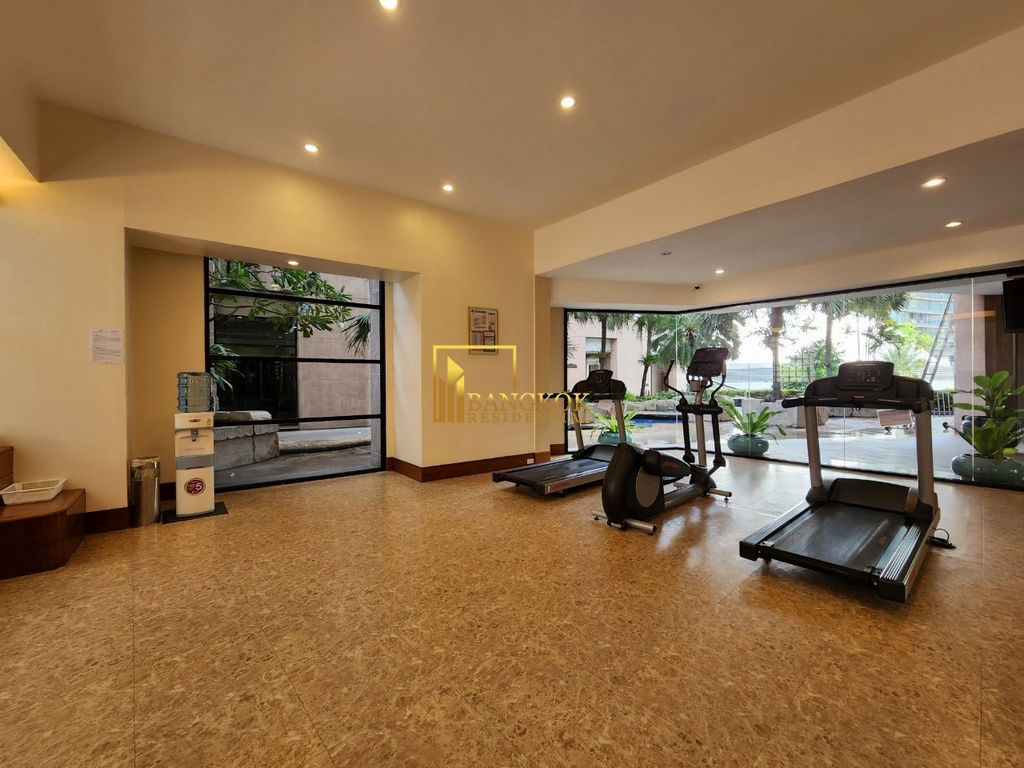 รูป President Park - Very Spacious 3 Bed Condo in Phrom Phong - BR18219CD - รูปที่ 35/43