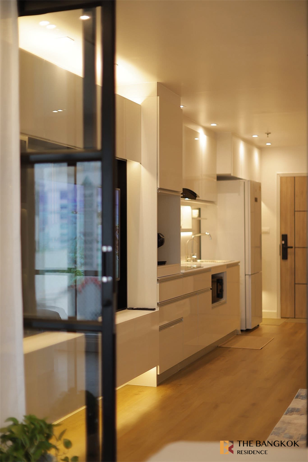 picture Sukhumvit Suites near BTS Nana Live the Luxury Style in a High-potential Location - 7/10