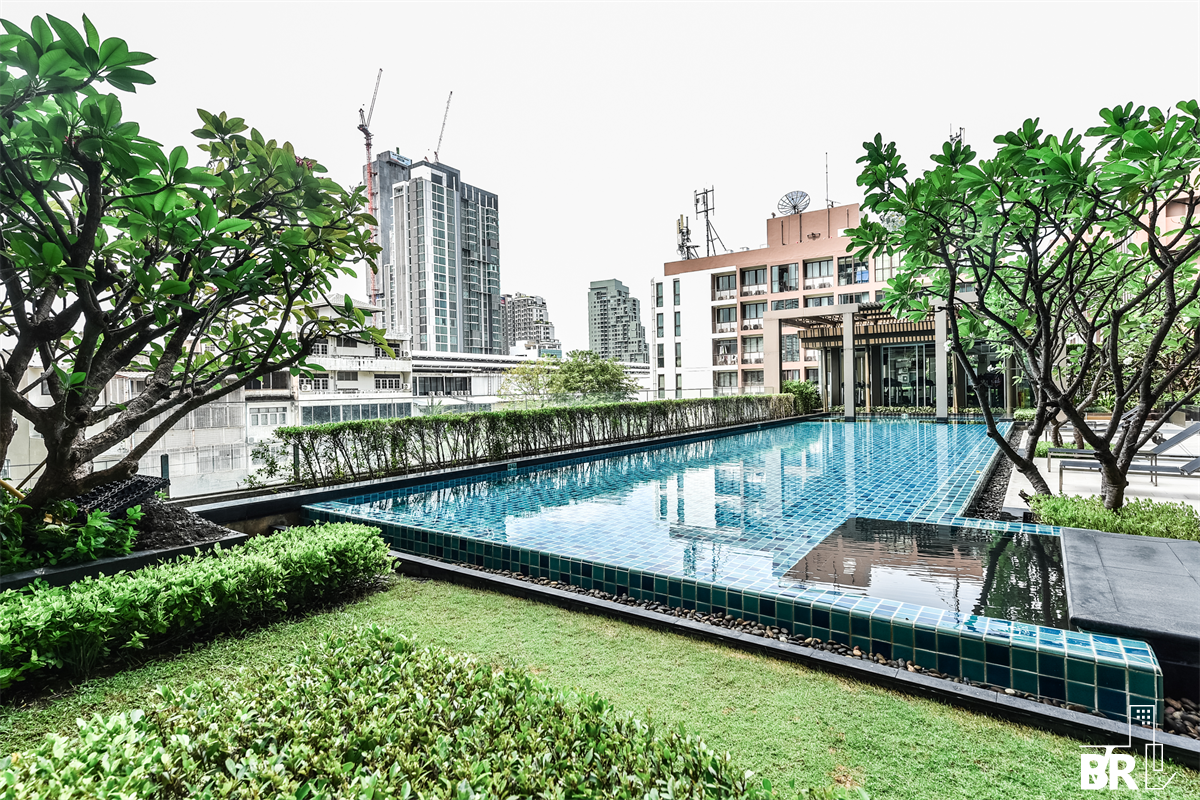 picture Live the Luxury Style in a High-potential Location Hive Taksin near BTS Wongwian Yai - 6/6