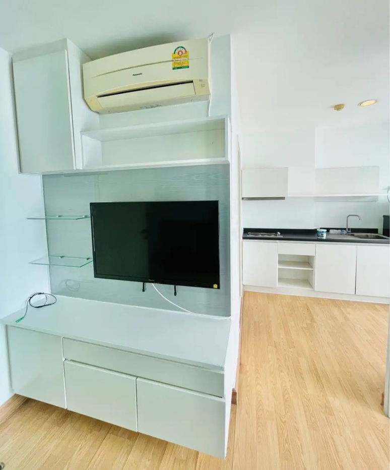 picture Aspire Rama 4, BTS Ekkamai, room size 28 Sq.m. Rent 14K - 5/11