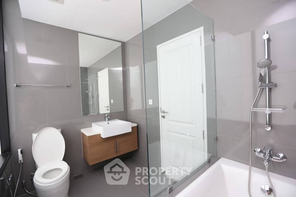 picture 2-BR Condo at Noble Revo Silom near BTS Surasak (ID 392296) - 11/14