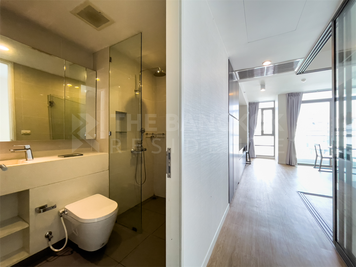 picture Luxury Condo Ready to Move-in at the Best Location Siamese Surawong near MRT Sam Yan Station - 6/10