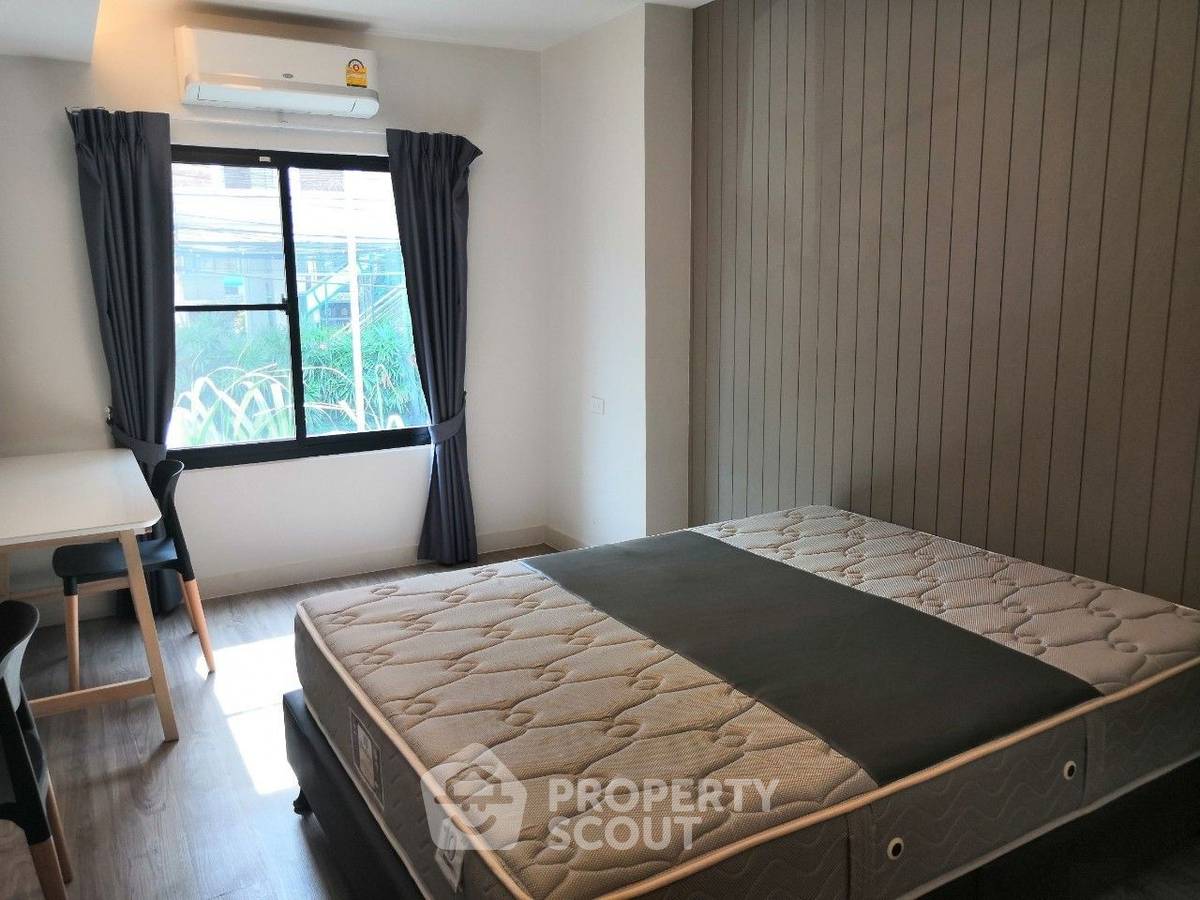 picture 4-BR Condo at Lily House Mansion near MRT Phetchaburi (ID 666419) - 5/18