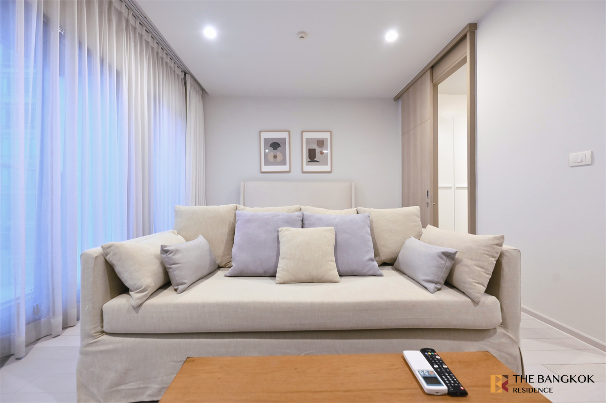 picture Noble Ploenchit near BTS Phloen Chit Premium Luxury Condo in Prime Location - 1/10