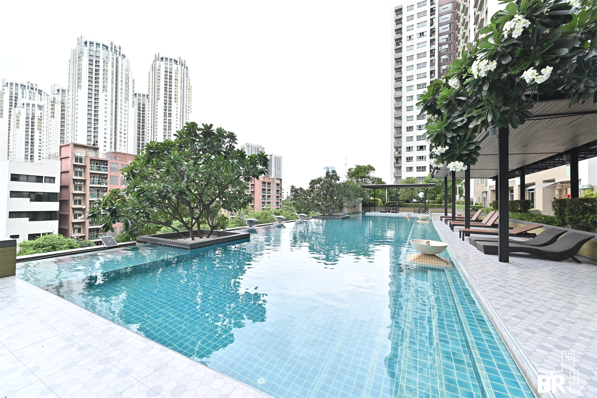 รูป ลุมพินี เพลส พระราม 9-รัชดา สะดวกสบายกับไลฟ์สไตล์สุด Luxury - รูปที่ 3/9