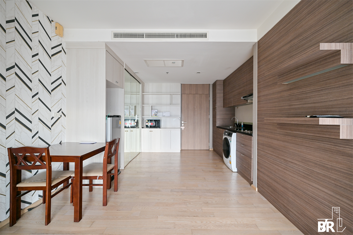 picture Noble Remix Luxuriously Elevated Unit near BTS Thong Lo - 9/10