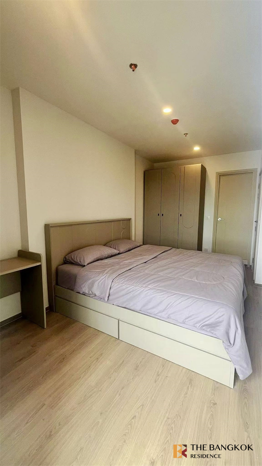 picture Luxury Condo in Central City Location Life Asoke- RAMA 4 near MRT Queen Sirikit National Convention Center Station - 4/10