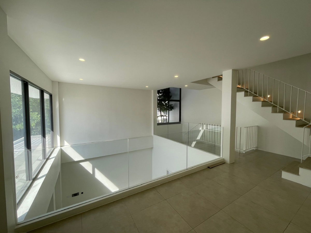 picture #Home office for rent on Vibhavadi Road 84 ARKIN Don Mueang Airport - 10/20