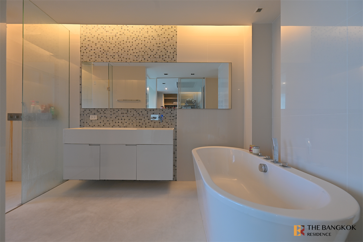 รูป สะดวกสบายกับไลฟ์สไตล์สุด Luxury เดอะรูม สุขุมวิท 21 - รูปที่ 9/10