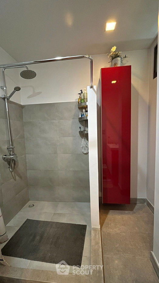รูป ทาวน์เฮาท์ 4-ห้องนอน ใน ช่องนนทรี (ID 2204276) - รูปที่ 4/12