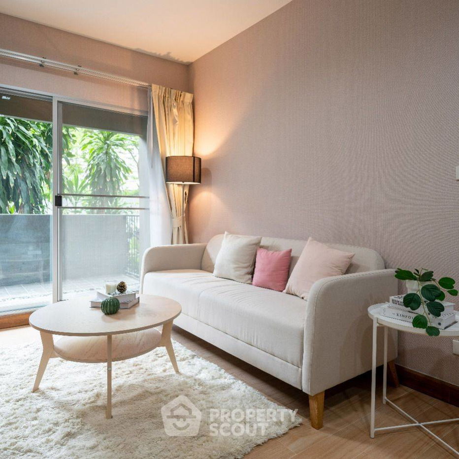 picture 2-BR Condo at The Seed Musee Sukhumvit 26 near BTS Phrom Phong (ID 1573887) - 17/44