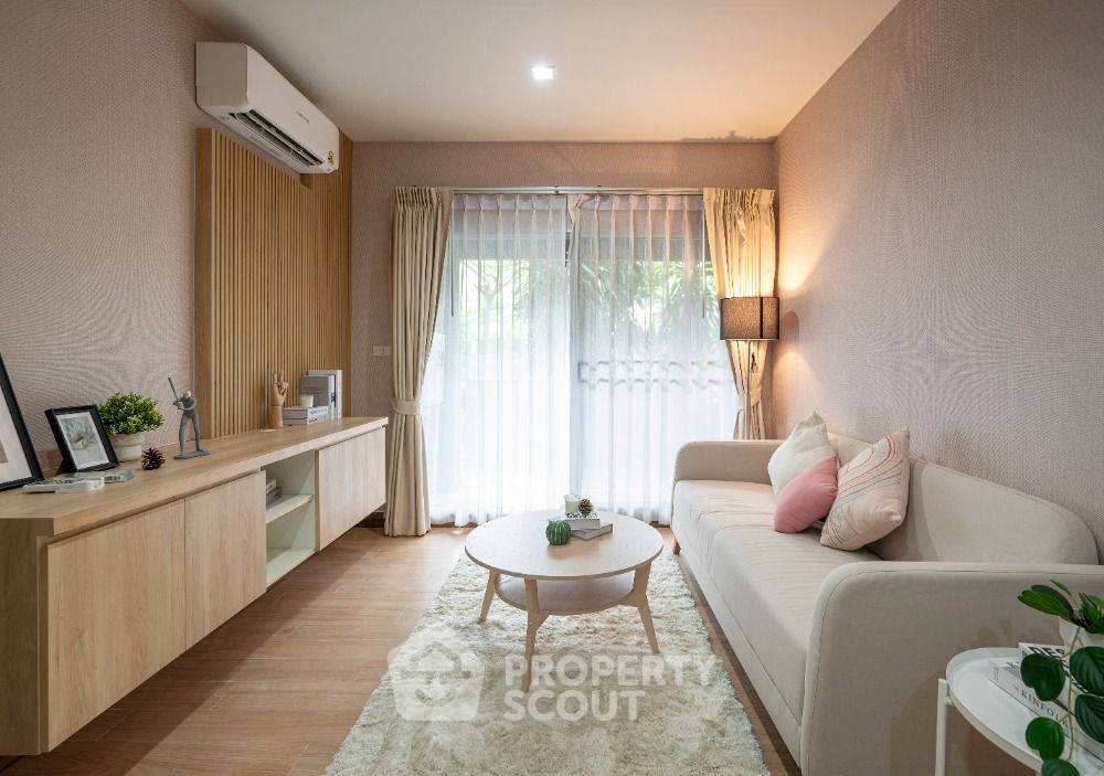 picture 2-BR Condo at The Seed Musee Sukhumvit 26 near BTS Phrom Phong (ID 1573887) - 2/44