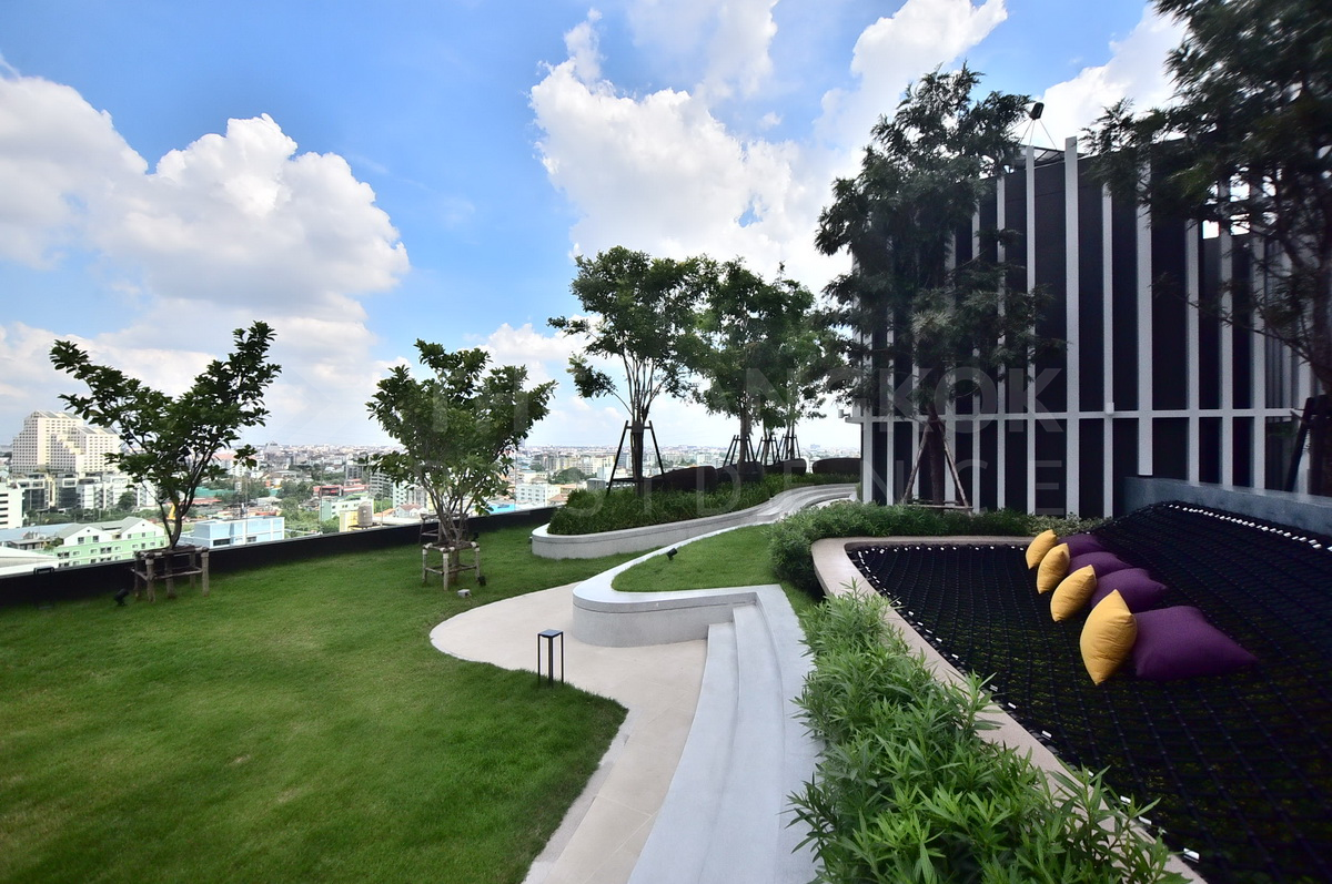 picture Live the Luxury Style in a High-potential Location XT Huaikhwang near MRT Huai Khwang Station - 7/9