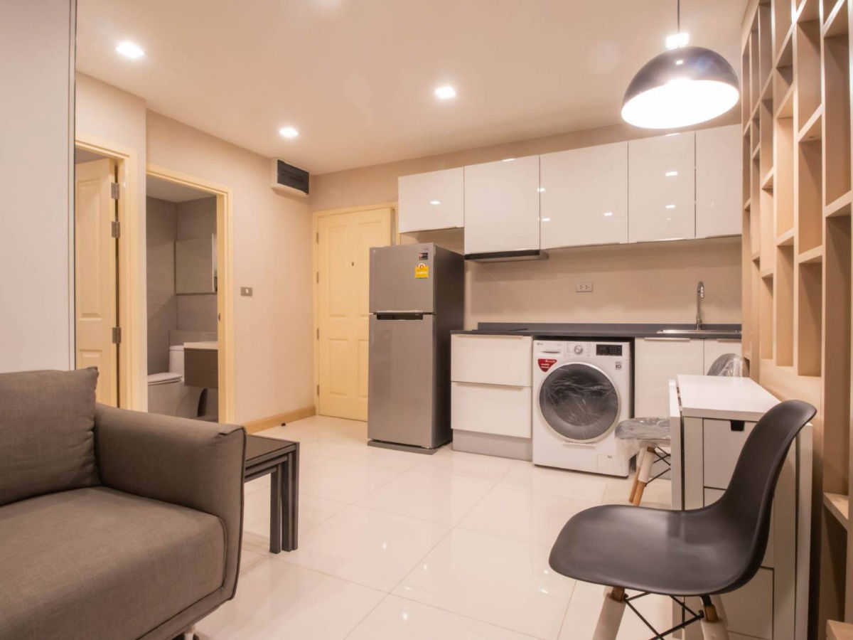 picture Condo for Sale: The ACE Ekamai  Size: 32 sq.m. | 2nd Floor | Corner unit - 1/8