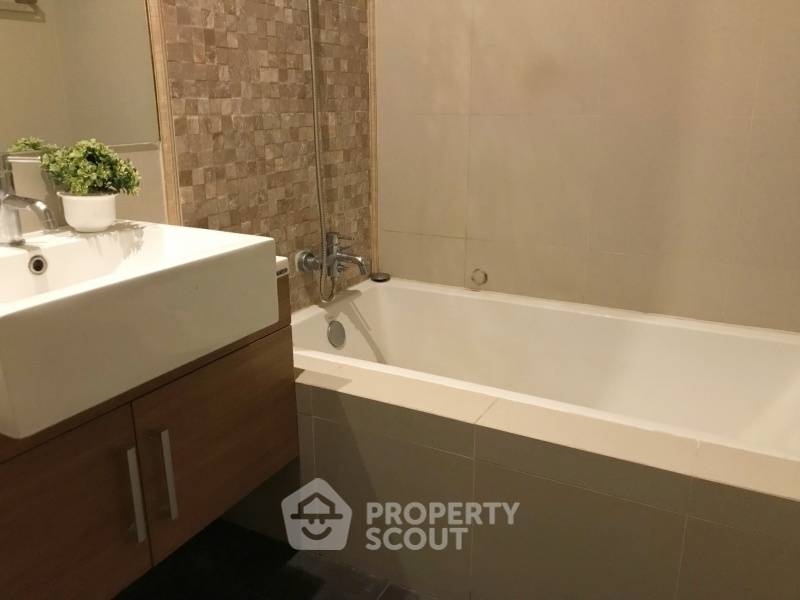รูป คอนโด 1-ห้องนอน ที่ โนเบิล รีวิล เอกมัย ใกล้ BTS เอกมัย (ID 824324) - รูปที่ 4/4