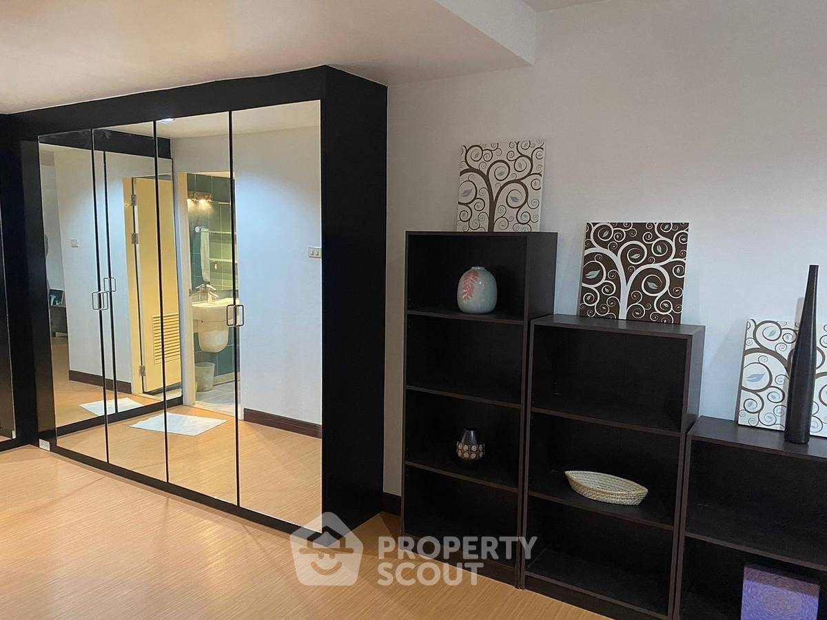 picture 1-BR Condo at Young Place Grand Le Gardine Paholyothin 37 near BTS Ratchayothin (ID 1531158) - 7/14