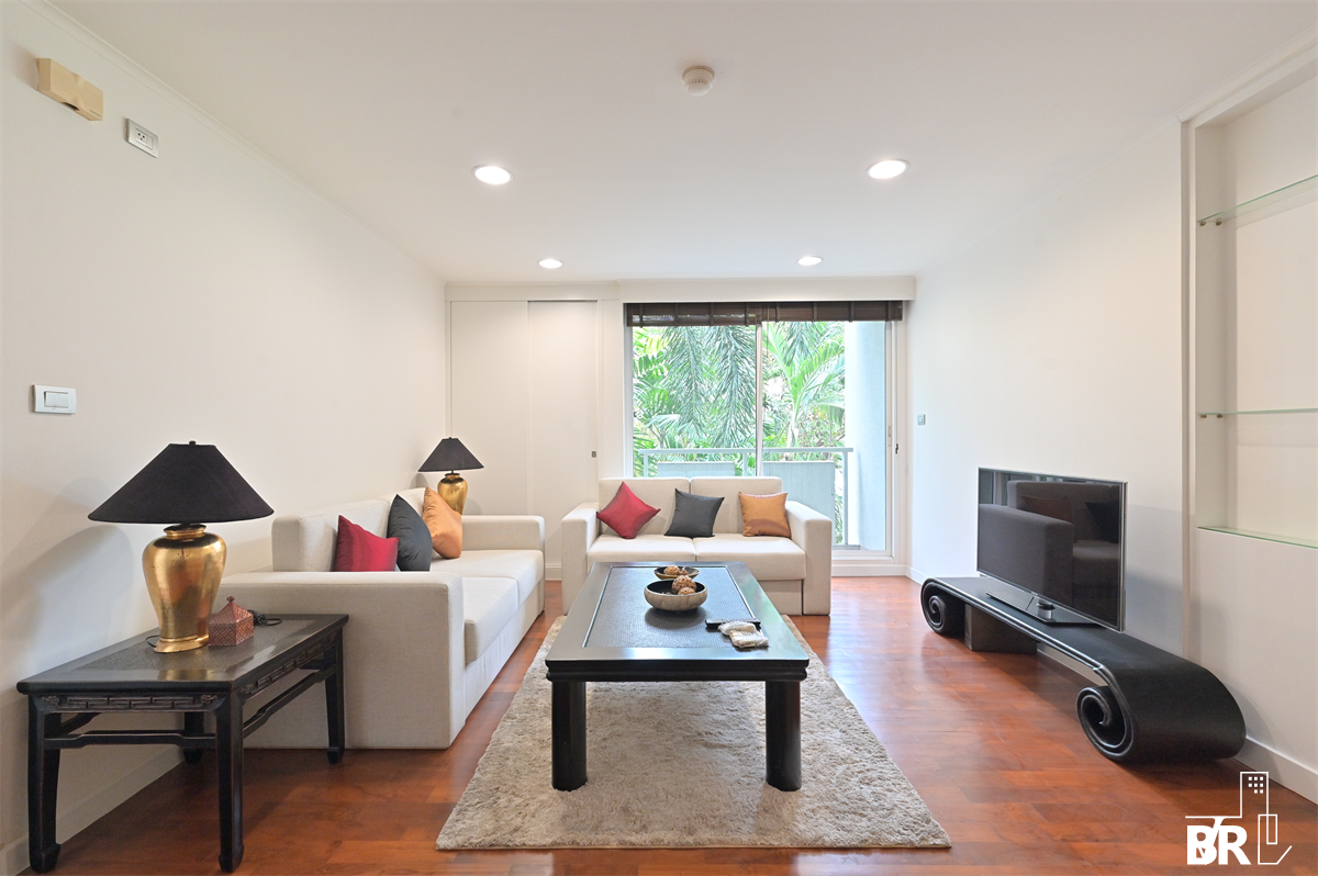 picture Baan Siri Ruedee near BTS Phloen Chit Luxury Condo at Special Price - 7/9