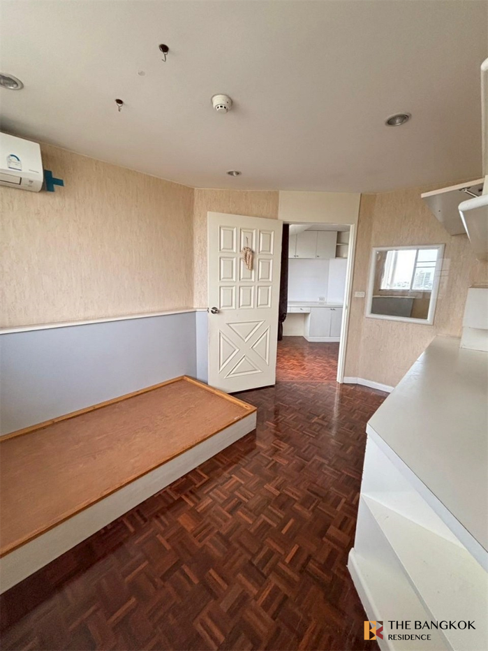 picture Luxury Condo in Central City Location Tai Ping Tower - 3/10