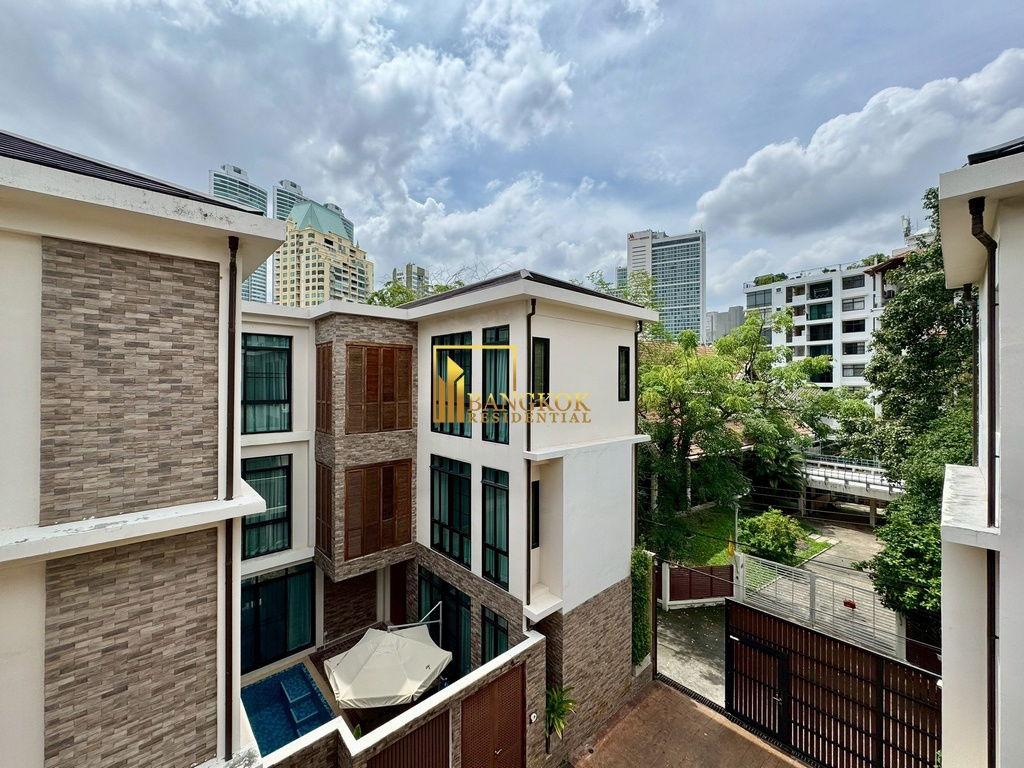 รูป EM Villa - 3 Storey 4 Bedroom House With Pool in Phrom Phong - BR7508SH - รูปที่ 52/60