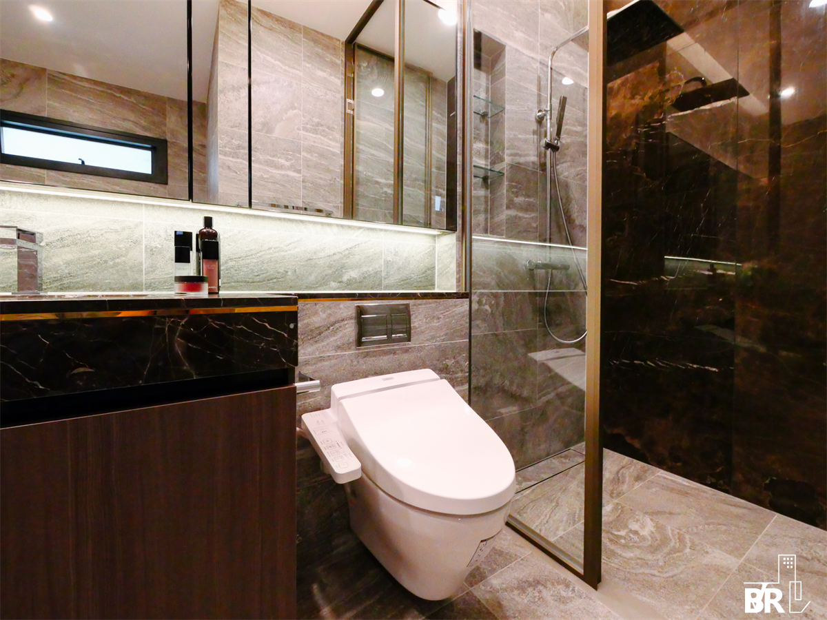 picture The Esse Sukhumvit 36  Luxury Condo in Central City Location - 7/10
