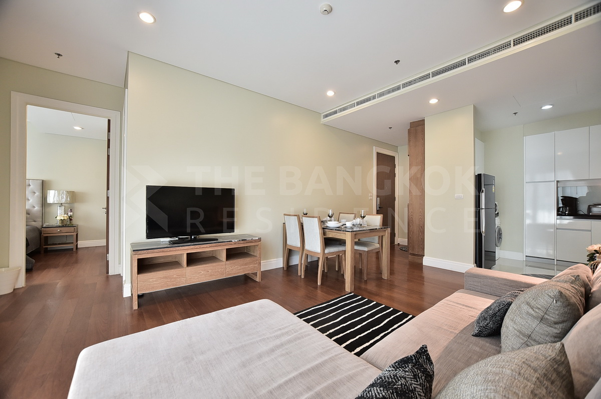 picture Bright 24 Luxurious Design, Elevated Atmosphere - 9/10