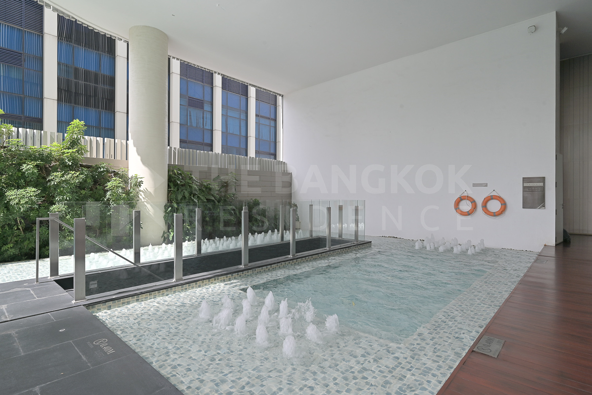 picture The Privilege of Luxury in an Economic Hub Location Magnolias Ratchadamri Boulevard near BTS Ratchadamri - 1/9