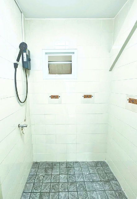 รูป เซ็นทรัล แจ้งวัฒนะ 2.5 กม. 7นอน MRT ปากเกร็ด 1กม.ให้เช่าทาวน์โฮม ฝรั่งเศส-ยุโรป 3.5 ชั้น 18ตร.วา. 230ตร.ม. รร.สวนกุหลาบ นนทบุรี 700 ม. - รูปที่ 7/8