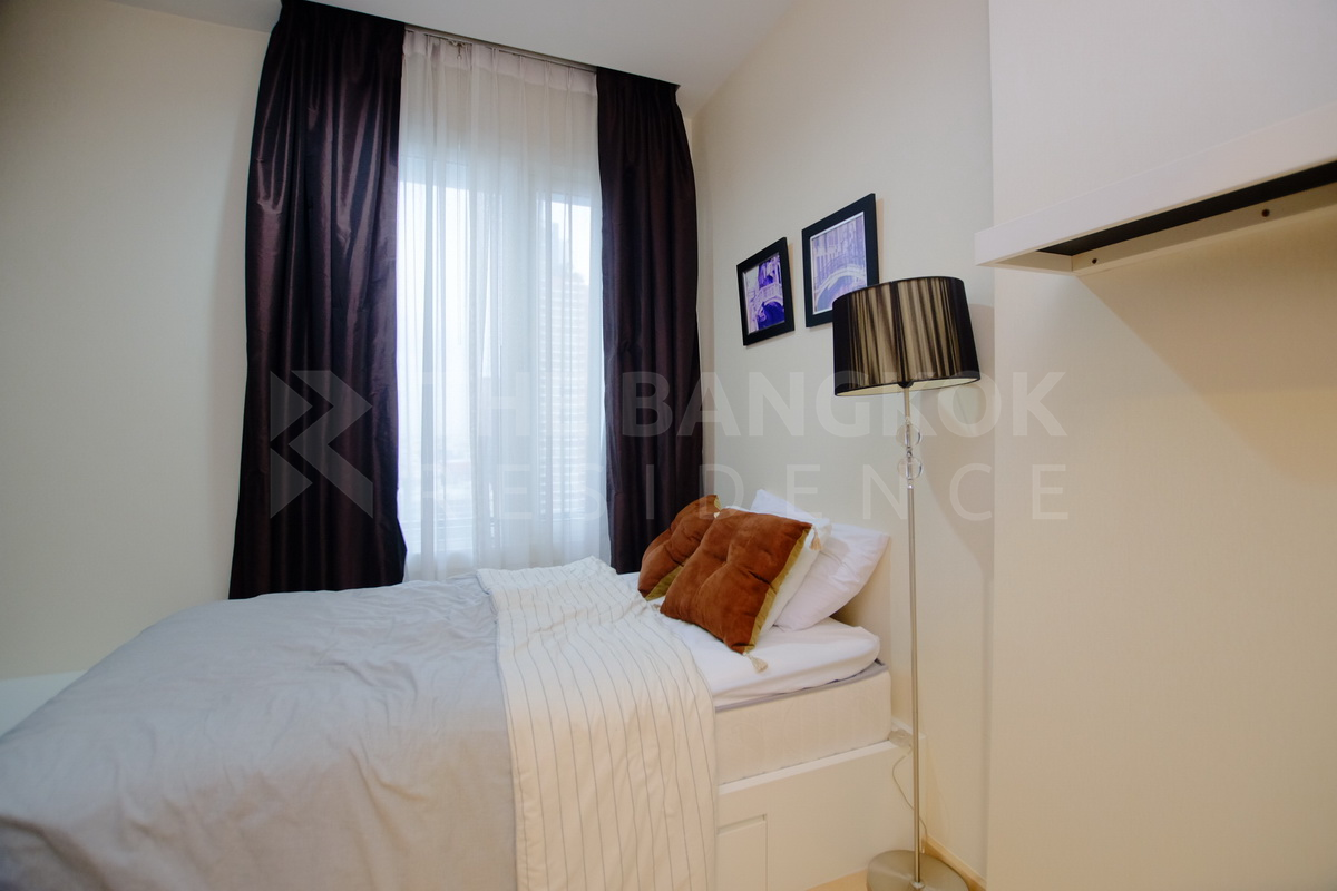 picture Siri At Sukhumvit Luxuriously Elevated Unit near BTS Thong Lo - 3/10