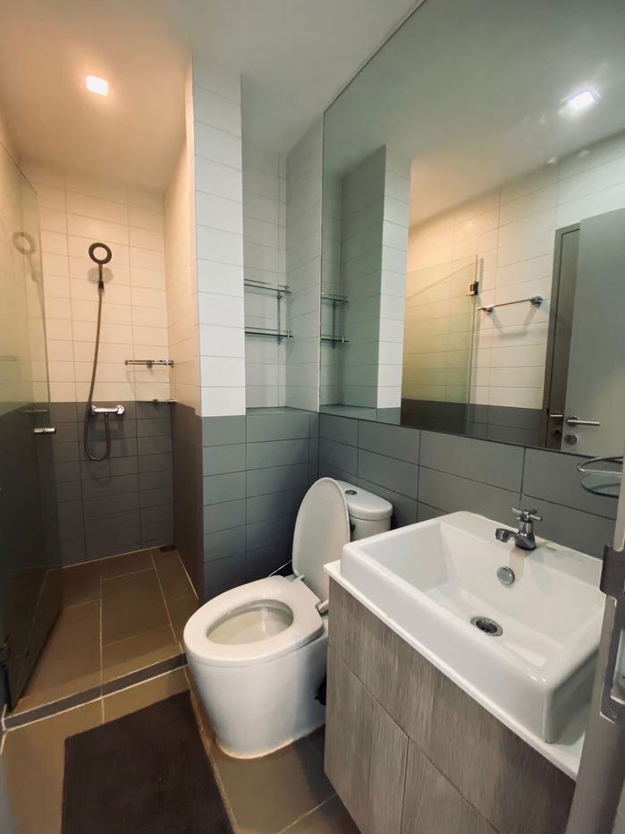 picture OMG2491  < Available 17-Jul-25 > Renovated 2 Bedroom unit + BTS On Nut @ [ Ideo Mobi sukhumvit 81 ] - 6/6