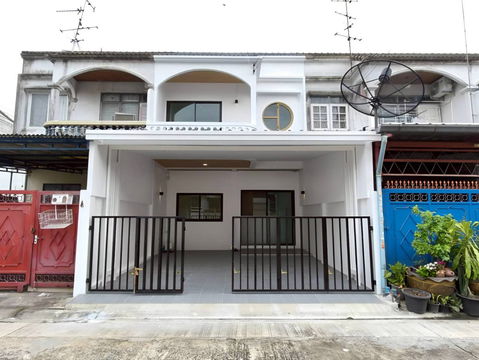 Townhouse For Sale Baan Manthien Soi Phetkasem 88/1