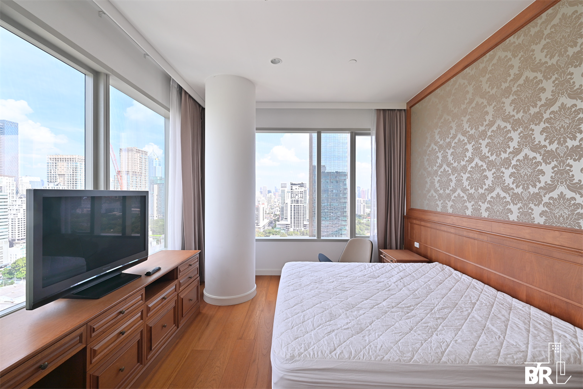 picture 185 Rajadamri Ultimate Luxury Condo in Business District near BTS Ratchadamri - 2/10