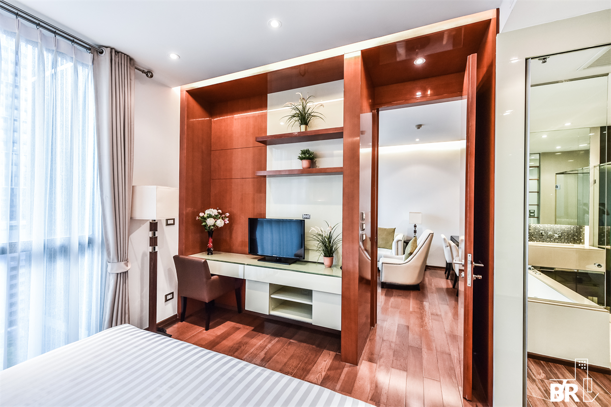 picture The Address Sukhumvit 28 near BTS Phrom Phong Luxury Unit, Ready for You Without the Wait - 10/10