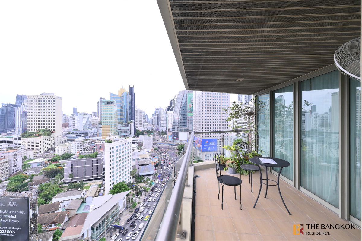 picture The Lakes Ultimate Luxury Lifestyle with Convenience near BTS Asok - 1/10