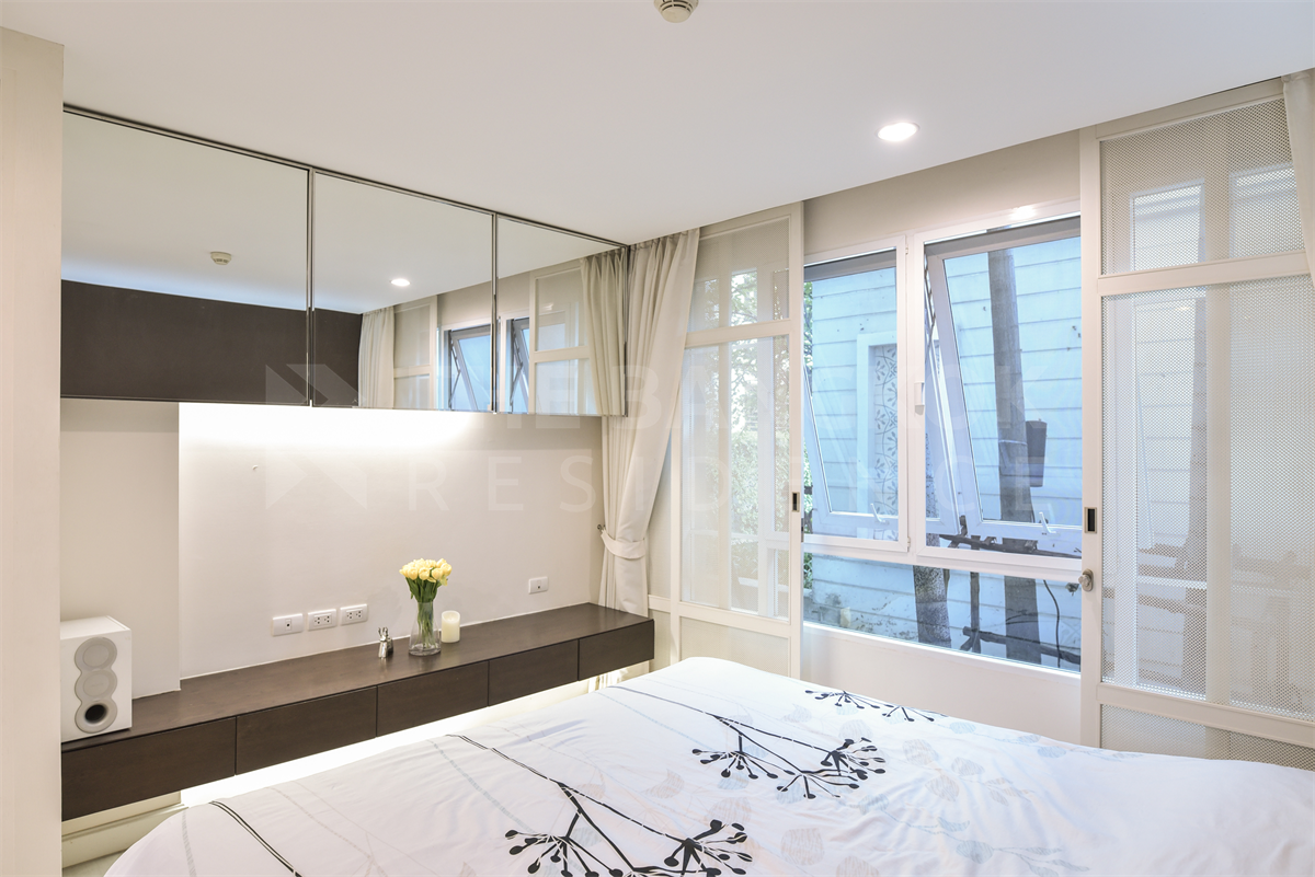 picture The Bangkok Sathorn-Taksin near BTS Krung Thonburi Luxury Unit, Ready for You Without the Wait - 5/10