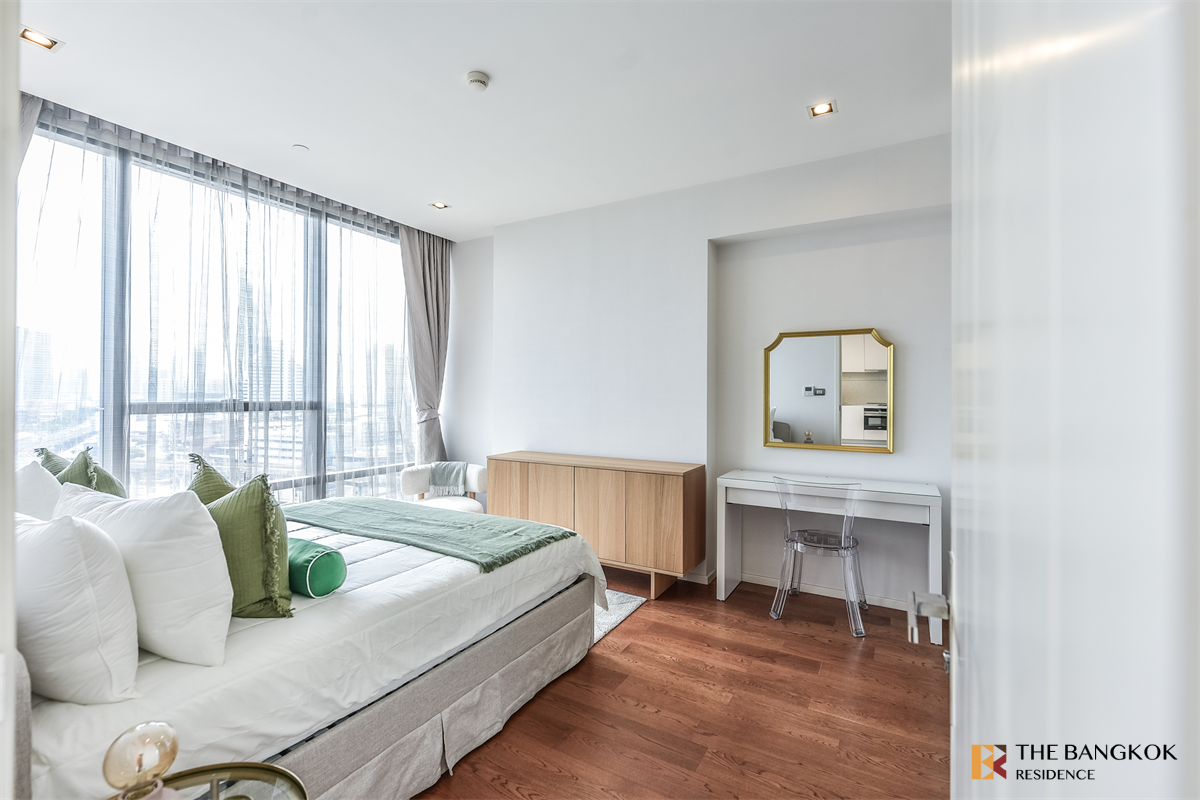picture The Bangkok Sathorn near BTS Surasak Luxury Unit, Ready for You Without the Wait - 8/10