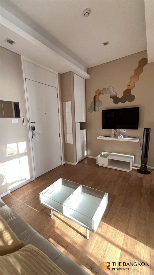 picture The Saint Residences Luxuriously Elevated Unit near MRT Phahonyothin Station - 6/10
