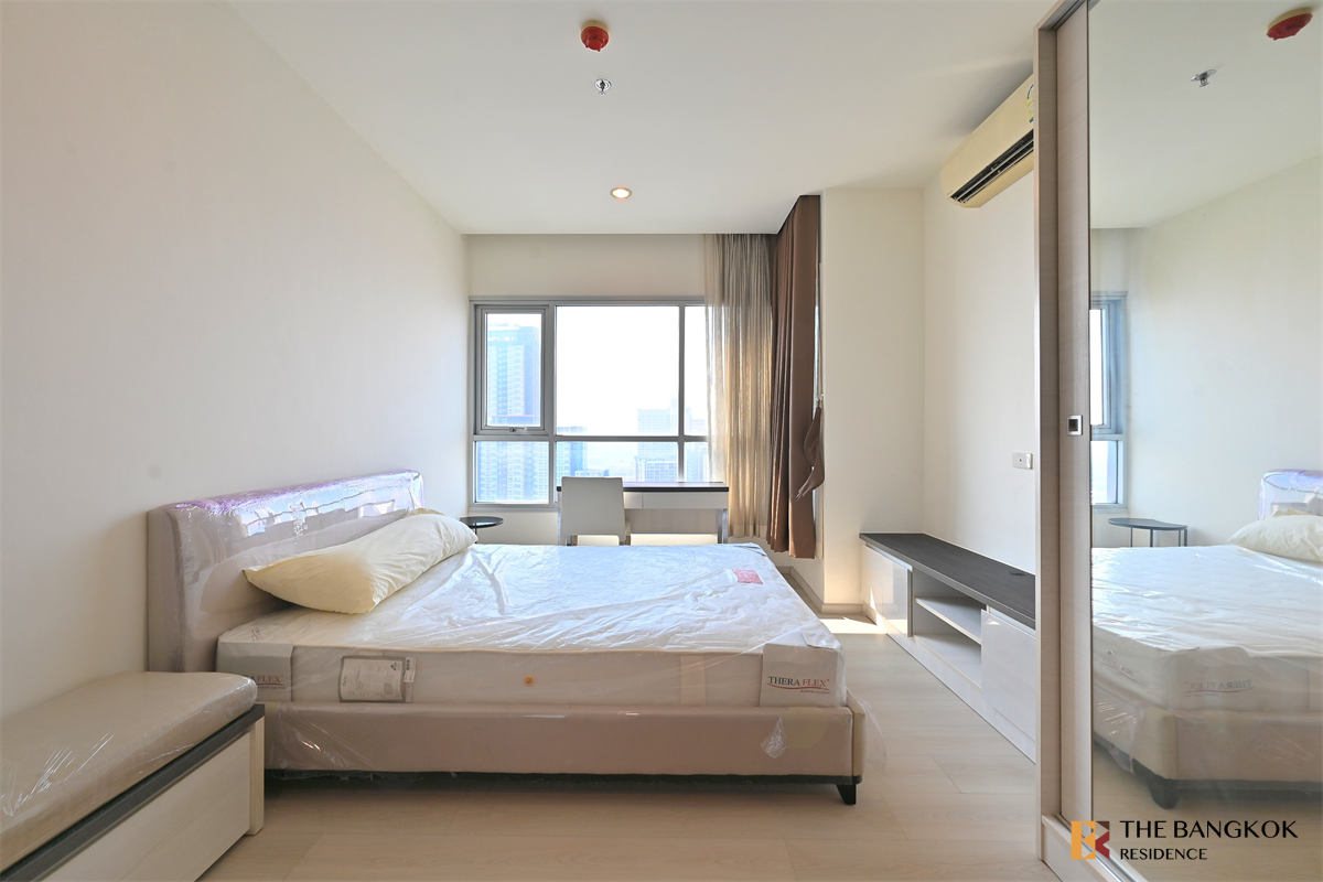 picture Life Ratchadapisek near MRT Huai Khwang Station The Privilege of Luxury in an Economic Hub Location - 4/10