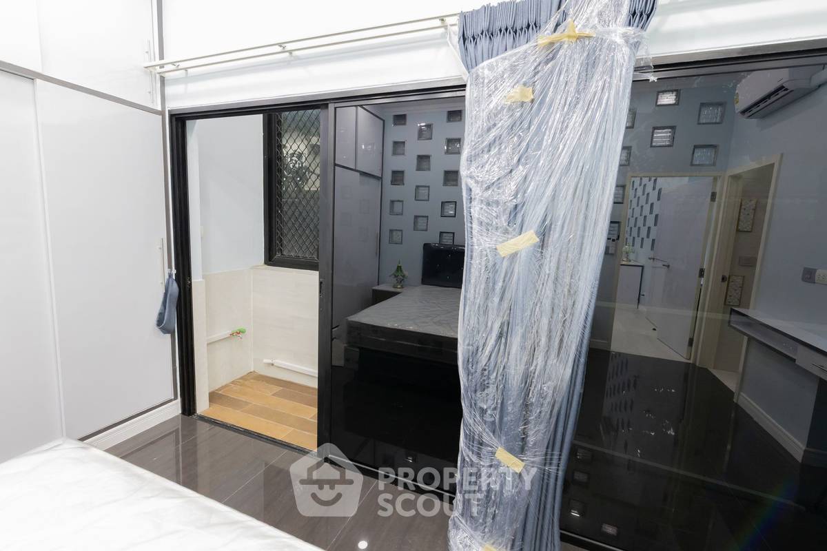 รูป คอนโด 2-ห้องนอน ที่ เพรสซิเดนท์ ปาร์ค คอนโดมิเนี่ยม ใกล้ MRT ศูนย์การประชุมแห่งชาติสิริกิติ์ (ID 1165111) - รูปที่ 8/10